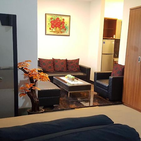 Sultan Guesthouse Tulungagung Buitenkant foto