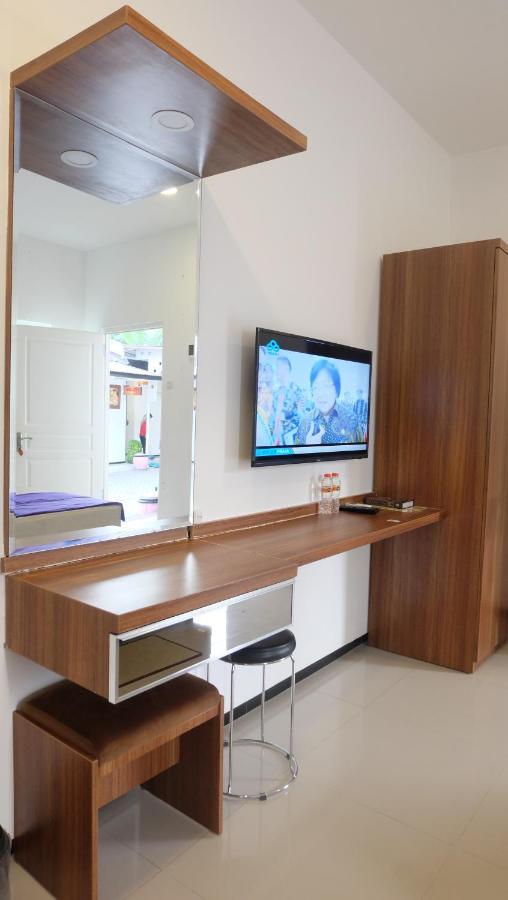 Sultan Guesthouse Tulungagung Buitenkant foto