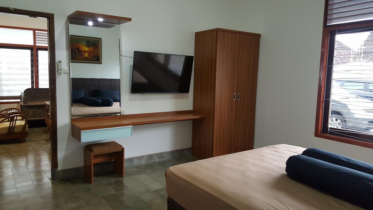 Sultan Guesthouse Tulungagung Buitenkant foto
