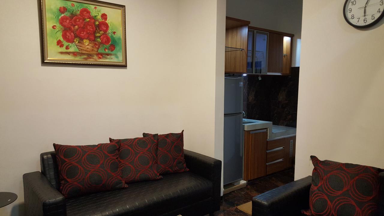 Sultan Guesthouse Tulungagung Buitenkant foto