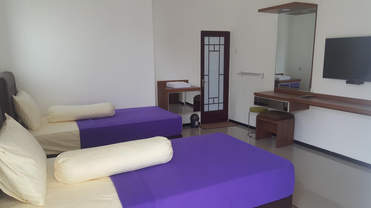 Sultan Guesthouse Tulungagung Buitenkant foto