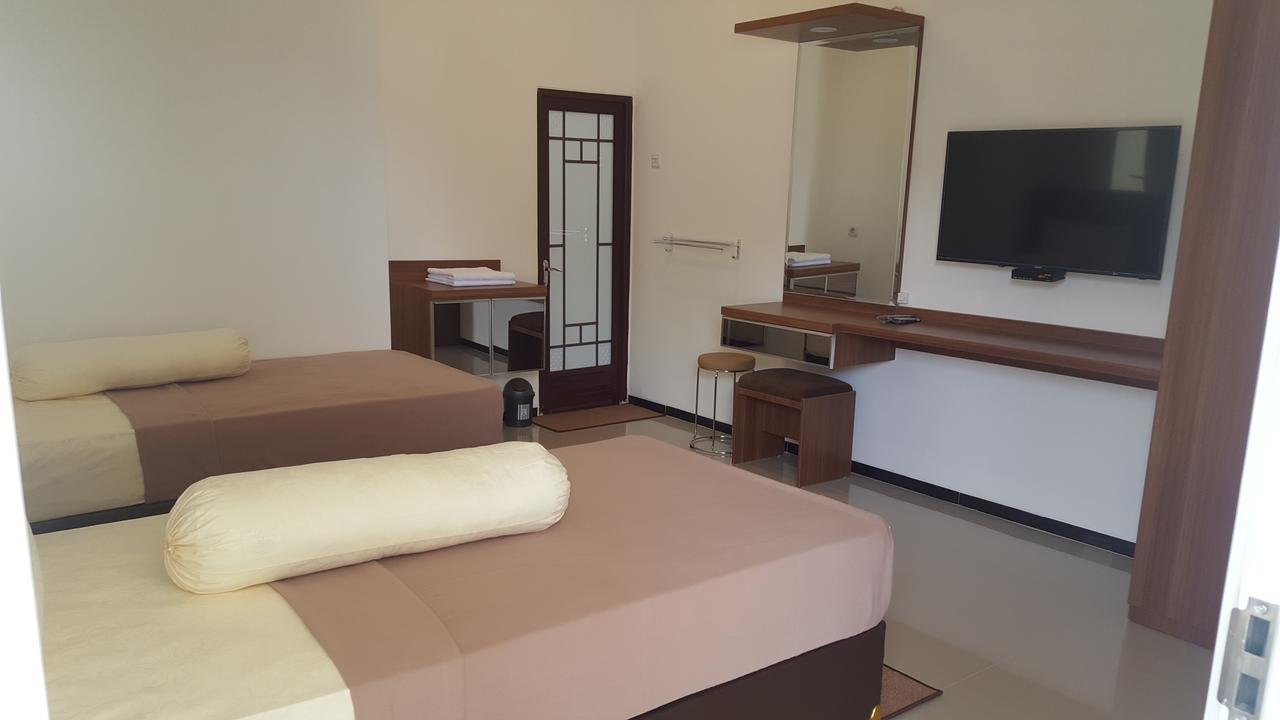 Sultan Guesthouse Tulungagung Buitenkant foto